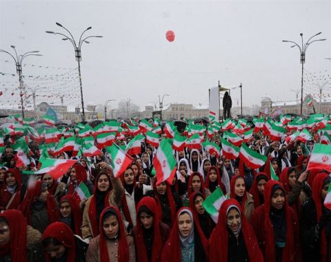 گلباران مزار شهدا و شرکت در راهپیمایی 22 بهمن به مناسبت دهه ی فجر